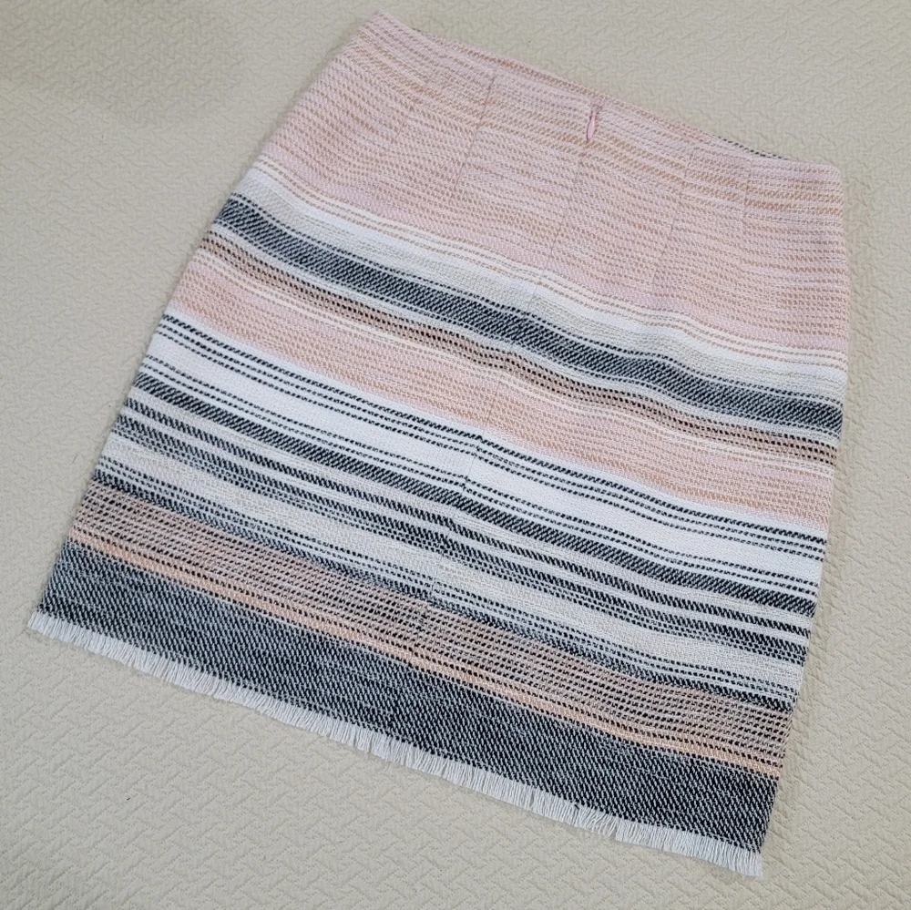 LOFT Pink Black Gray Textured Skirt Fringe Hem Zipper Front Pockets Size 0